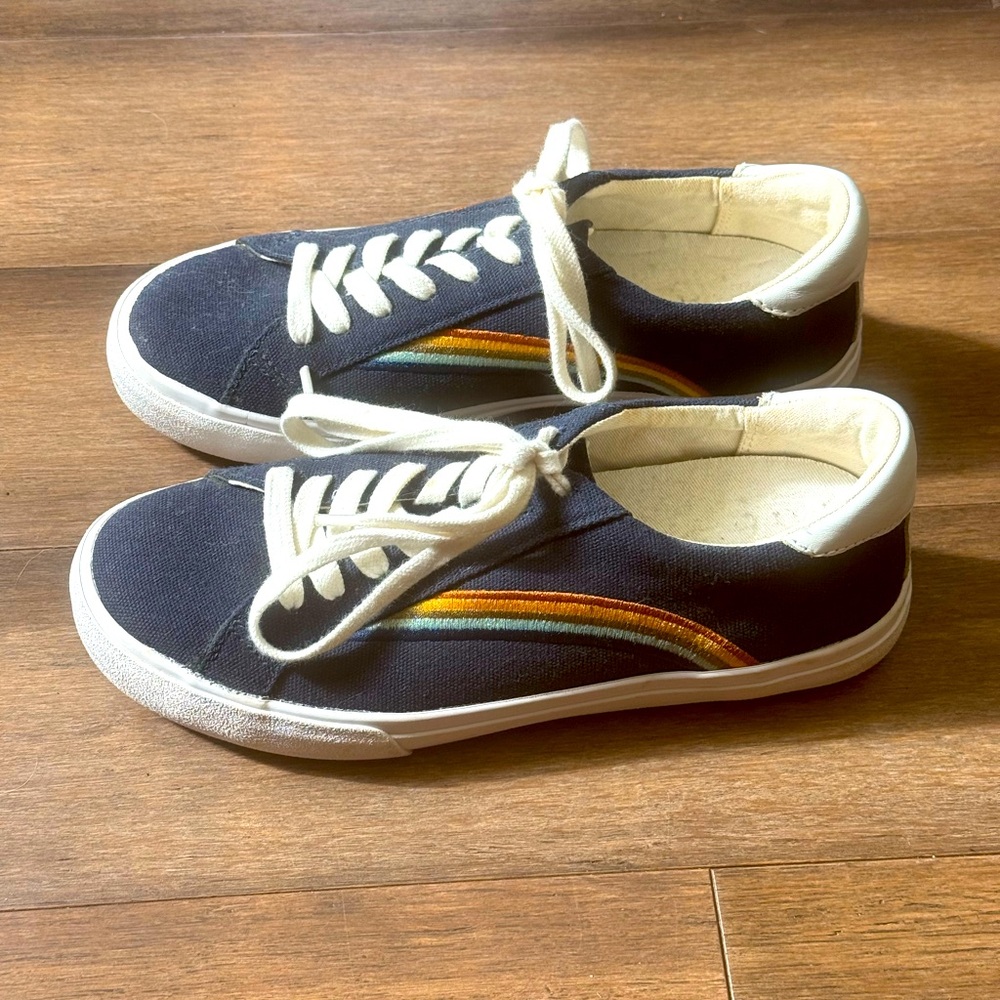 Madewell Sidewalk Low-Top Sneakers in Rainbow Embroidered Canvas - Size 7
